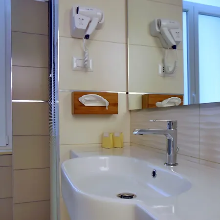 L'ospite - Lifestyle Residence, Design ゲストハウス 4*